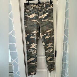 MOTHER High Waisted Looker Ankle Fray Camouflage Jeans